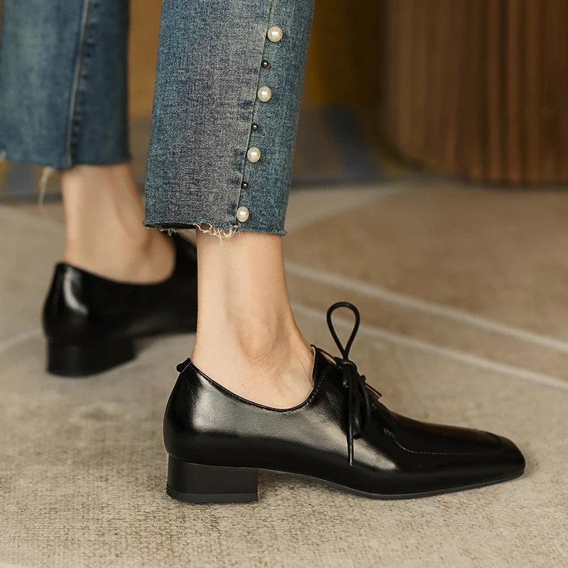 Ankle Strap Summer Muller Square Buckle Shoes New Women's Concise Patent Leather Shallow Mid Heels Casual Women Pumps
Ankle Strap Summer Muller Square Buckle Shoes New Women's Concise Patent Leather Shallow Mid Heels Casual Women Pumps