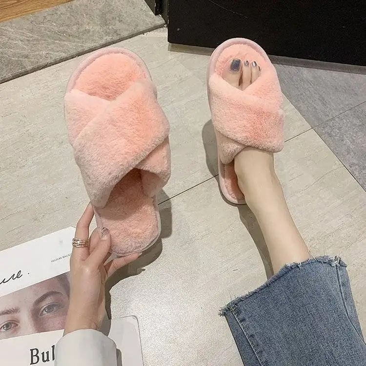 Autumn And Winter Plush Fashion Home Cross Open Toe Outdoor Fur Slippers Women Flat Non-Slip Cotton Slippers Women Warm Shoes
Autumn And Winter Plush Fashion Home Cross Open Toe Outdoor Fur Slippers Women Flat Non-Slip Cotton Slippers Women Warm Shoes