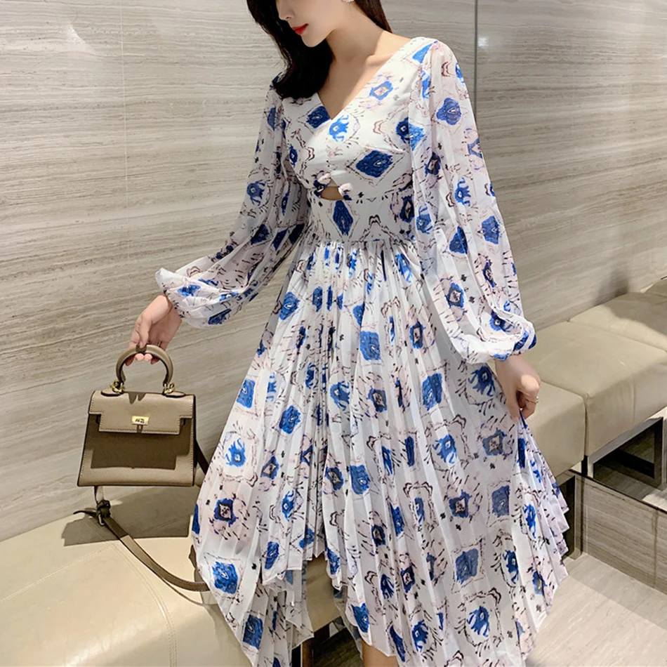 Fashion Retro Print Hollow Lantern Long Sleeve Asymmetrical Dress Vestidos2020 Autumn New Sexy V-neck Club Party Midi Dress
Fashion Retro Print Hollow Lantern Long Sleeve Asymmetrical Dress Vestidos2020 Autumn New Sexy V-neck Club Party Midi Dress