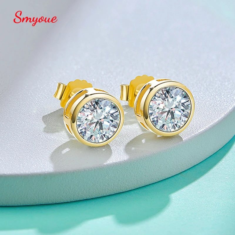 Smyoue 1/0.5 CT D Color Round Solitaire Wedding Moissanite Diamond Stud Earrings White/gold Color S925 Sterling Silver Jewelry
Smyoue 1/0.5 CT D Color Round Solitaire Wedding Moissanite Diamond Stud Earrings White/gold Color S925 Sterling Silver Jewelry