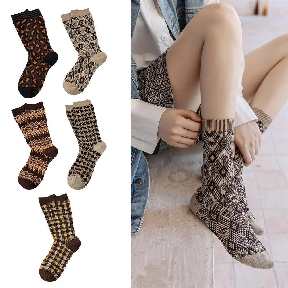 1 Pair Winter Leopard Print Socks Long Cotton Novelty Cartoon Socks Thick Long Socks For Woman Girl
1 Pair Winter Leopard Print Socks Long Cotton Novelty Cartoon Socks Thick Long Socks For Woman Girl