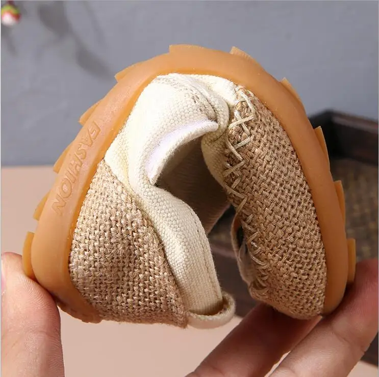 Children embroidered handmade shoes Chinese style Hanfu's shoes Kid Peking Opera face mask Pattern student performance shoes
Children embroidered handmade shoes Chinese style Hanfu's shoes Kid Peking Opera face mask Pattern student performance shoes