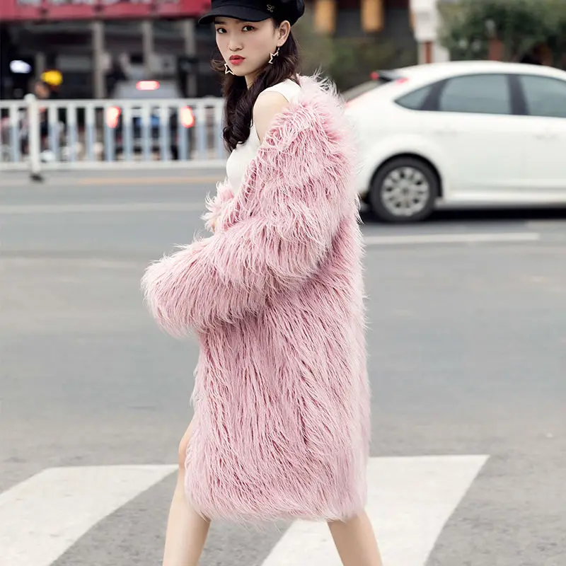 Женская длинная куртка из искусственного меха, облегающее теплое пальто из искусственной овечьей шерсти с V-образным вырезом, модель R395 на о... 
Женская длинная куртка из искусственного меха, облегающее теплое пальто из искусственной овечьей шерсти с V-образным вырезом, модель R395 на о...