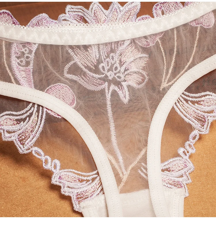 Sexy Lace Embroidered Women Panties Hollow Transparent Thong Mesh Yarn Cotton Panty Low Waist Underwear T-Pants G-String Thongs
Sexy Lace Embroidered Women Panties Hollow Transparent Thong Mesh Yarn Cotton Panty Low Waist Underwear T-Pants G-String Thongs