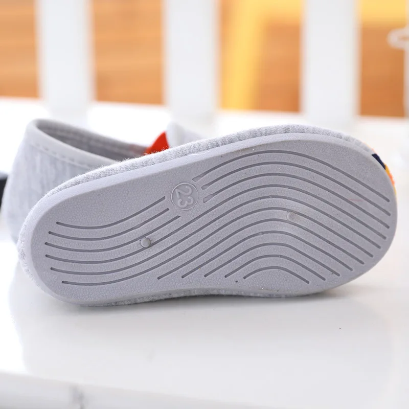 Autumn Winter Boys Cotton Fabric Home Shoes Children Cute Dinosaur Floor Slippers Kids Anti-Slip Sock Shoes Indoor Warm Slippers
Autumn Winter Boys Cotton Fabric Home Shoes Children Cute Dinosaur Floor Slippers Kids Anti-Slip Sock Shoes Indoor Warm Slippers