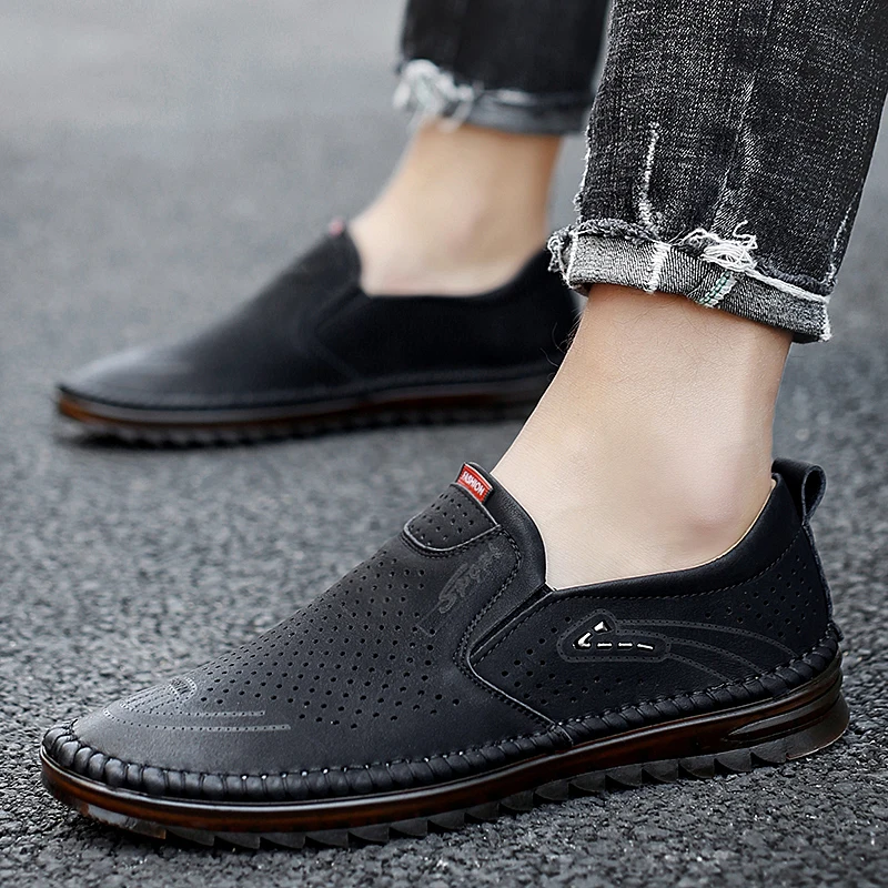 Luxury Summer Men Loafers Leather Moccasins Light Breathable Slip on Boat Shoes Men Slip On Black Loafers Class Fashion
Luxury Summer Men Loafers Leather Moccasins Light Breathable Slip on Boat Shoes Men Slip On Black Loafers Class Fashion