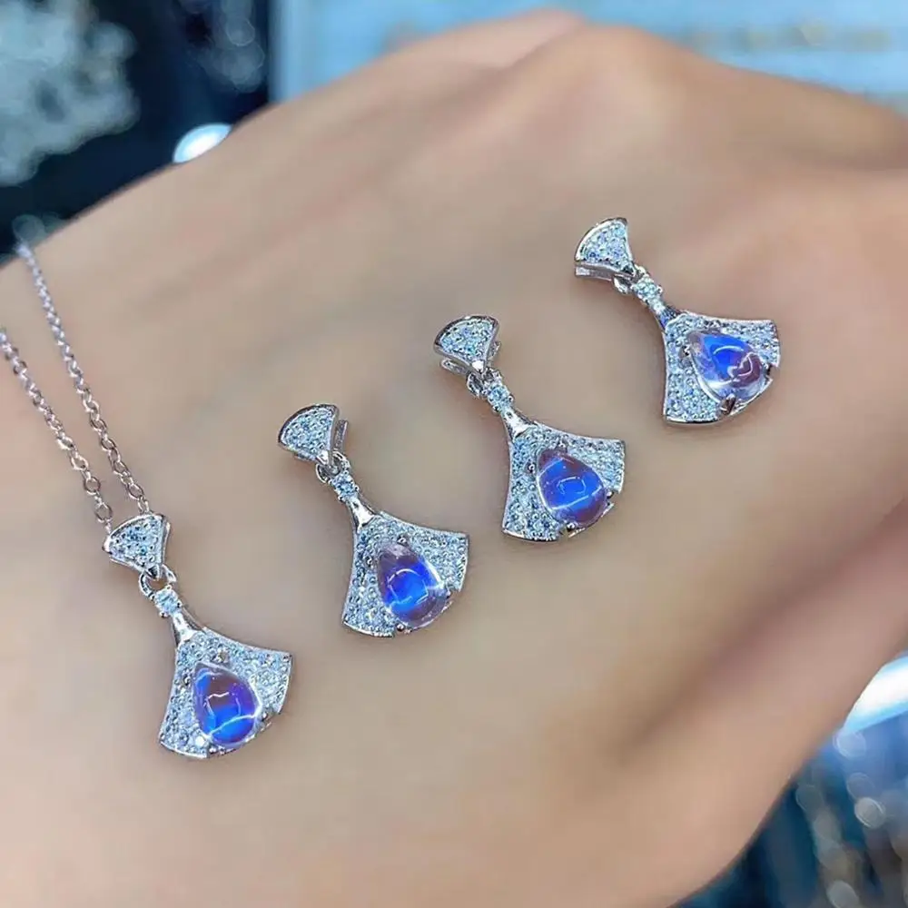 High Quality 925 Silver Jewelry Real Rainbow Moonstone Dress Pendant/moonstone pendant 925 silver/natural moonstone necklace
High Quality 925 Silver Jewelry Real Rainbow Moonstone Dress Pendant/moonstone pendant 925 silver/natural moonstone necklace