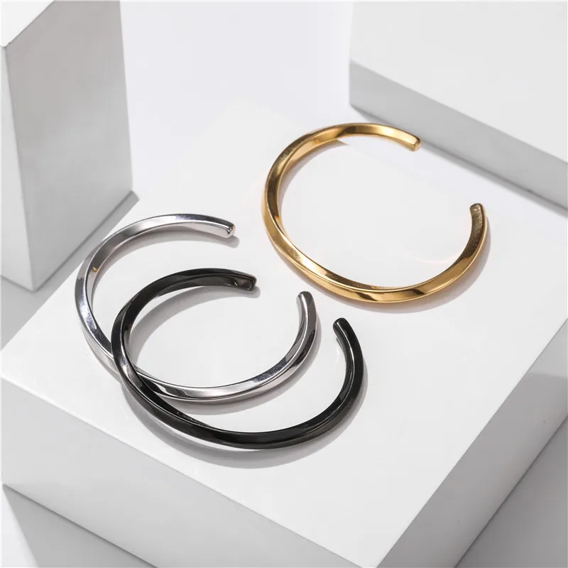Christmas Accessories Fashion Simple Titanium Steel Material C-Shaped Opening Bracelet for Men and Women Retro Geometric Jewelry
Christmas Accessories Fashion Simple Titanium Steel Material C-Shaped Opening Bracelet for Men and Women Retro Geometric Jewelry