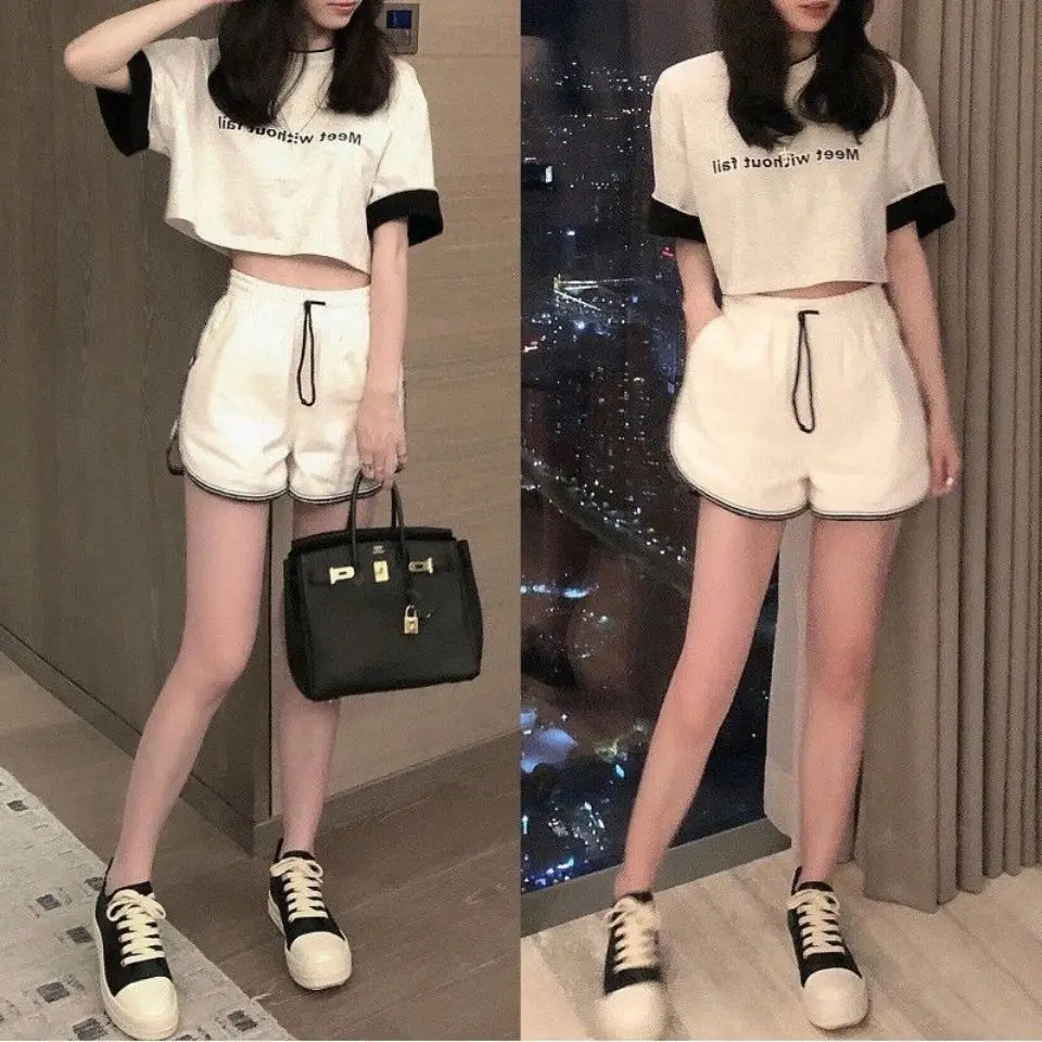 2021 Summer New Short Sleeve Slim Loose Student Leisure Sports Shorts Set for Women
2021 Summer New Short Sleeve Slim Loose Student Leisure Sports Shorts Set for Women