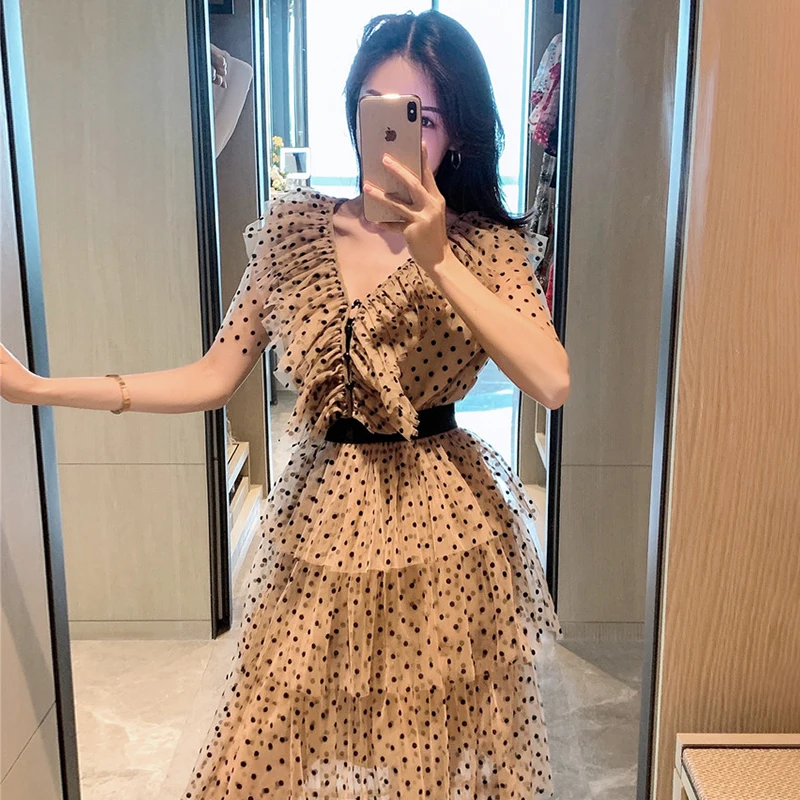 French tight mesh 3D wave dot printing women's summer pleated dress 2020 women's summer dress women's Bing dress XL
French tight mesh 3D wave dot printing women's summer pleated dress 2020 women's summer dress women's Bing dress XL