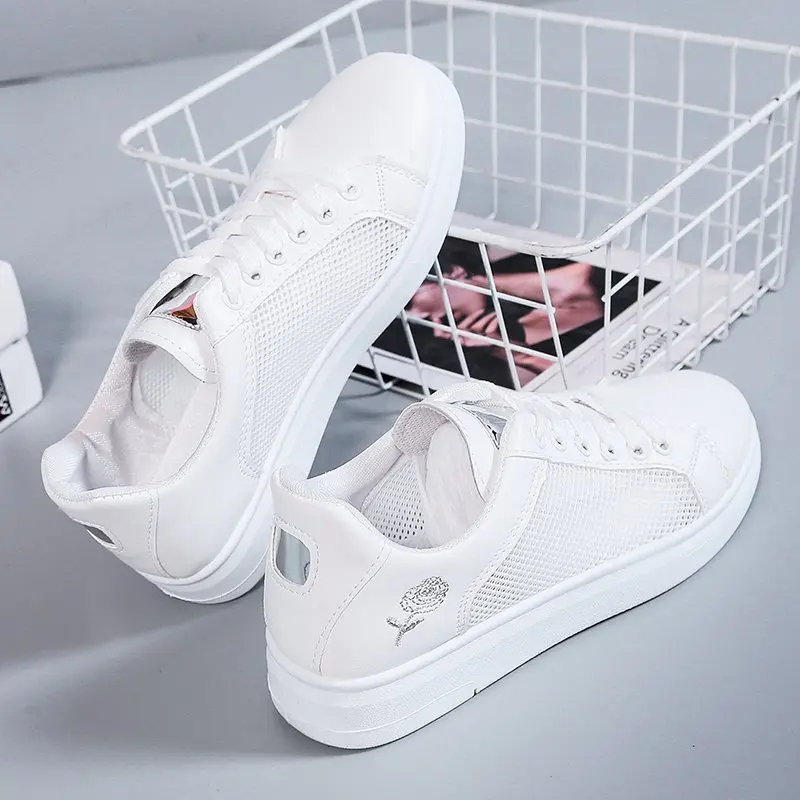 Mesh bottom womens shoes 2021 summer new fashion running platform women's sneakers low-top sports women casual shoes Loafers
Mesh bottom womens shoes 2021 summer new fashion running platform women's sneakers low-top sports women casual shoes Loafers