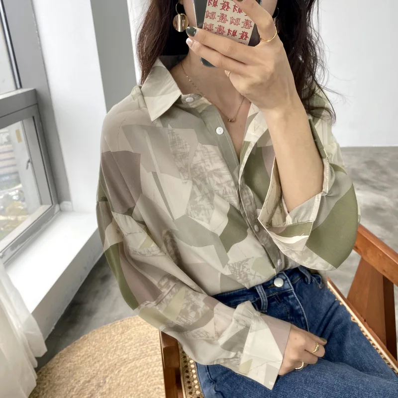 Tao Sichuan Zhicongxi 2020 Spring New Designer Retro Hong Kong-Style Printed Shirt Non-mainstream Long-Sleeve Top Women's 1736
Tao Sichuan Zhicongxi 2020 Spring New Designer Retro Hong Kong-Style Printed Shirt Non-mainstream Long-Sleeve Top Women's 1736