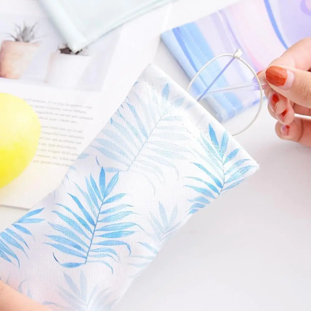 Glasses Bag Small Fresh Sunglasses Glasses Bag Portable Anti-Pressure Protective Sleeve Storage Cloth Bag Simple Sunglasses Bag
Glasses Bag Small Fresh Sunglasses Glasses Bag Portable Anti-Pressure Protective Sleeve Storage Cloth Bag Simple Sunglasses Bag
