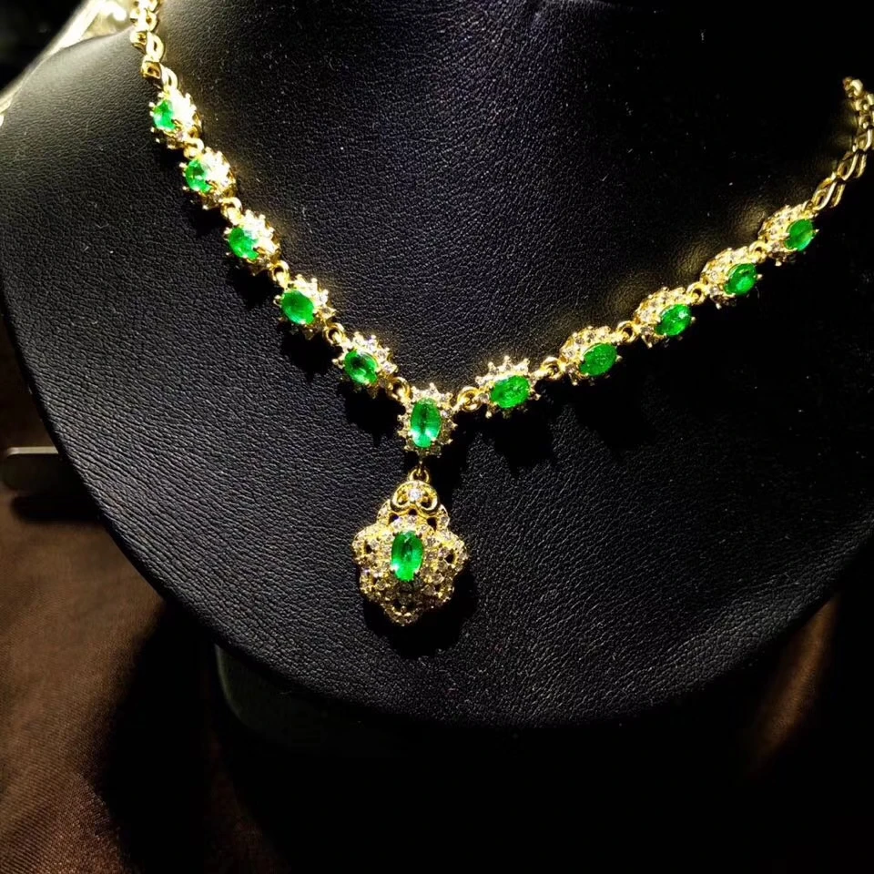 Natural Green Emerald Anniversary Pendant Necklace Women 925 Sterling Silver Gemstone Necklace Pendant for Girl hot selling gift
Natural Green Emerald Anniversary Pendant Necklace Women 925 Sterling Silver Gemstone Necklace Pendant for Girl hot selling gift