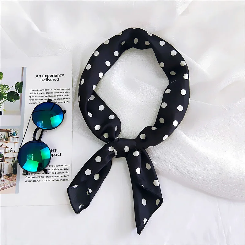 70*70 new wave point small scarf scarf female professional fashion in spring and autumn and summer versatile scarf decorative
70*70 new wave point small scarf scarf female professional fashion in spring and autumn and summer versatile scarf decorative