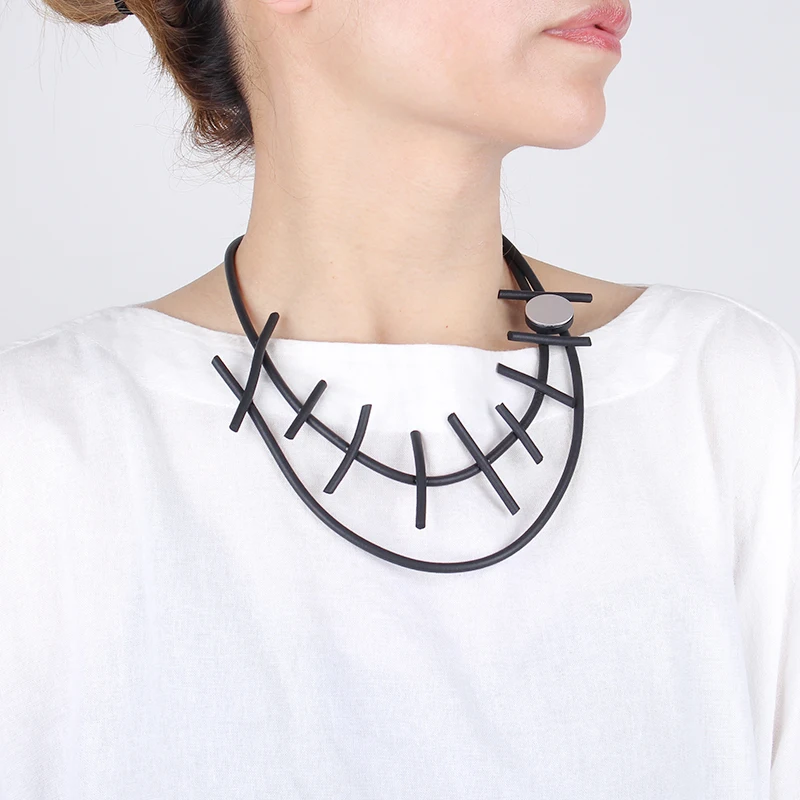 YD&YDBZ Double Layer Rubber Choker Necklaces For Women Classic Silver Color Round Pendant Necklace Irregular Jewelry Accessorie
YD&YDBZ Double Layer Rubber Choker Necklaces For Women Classic Silver Color Round Pendant Necklace Irregular Jewelry Accessorie