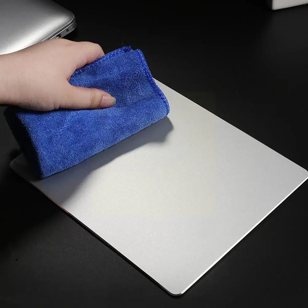 220*180mm Aluminum Metal PU Mouse Pad Double-sided Pad Comfortable Work and Metal For Games Mouse X4W7
220*180mm Aluminum Metal PU Mouse Pad Double-sided Pad Comfortable Work and Metal For Games Mouse X4W7