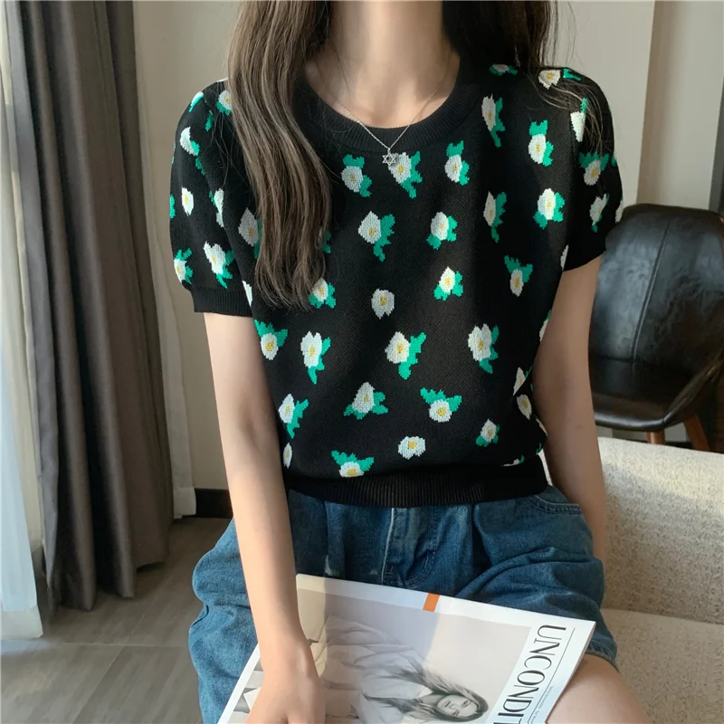 Women Summer Korean Style All-match Sweet T-shirts 2021 Flower Green Print T-shirt O-Neck Short Sleeve Tops Female Streetwear
Women Summer Korean Style All-match Sweet T-shirts 2021 Flower Green Print T-shirt O-Neck Short Sleeve Tops Female Streetwear
