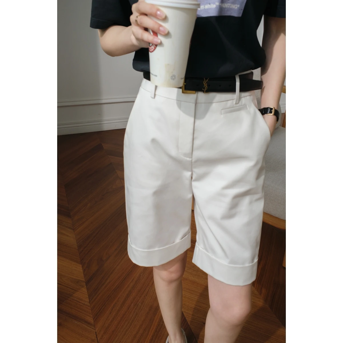 Handsome tooling five-point casual straight shorts 2021 new middle pants women summer
Handsome tooling five-point casual straight shorts 2021 new middle pants women summer