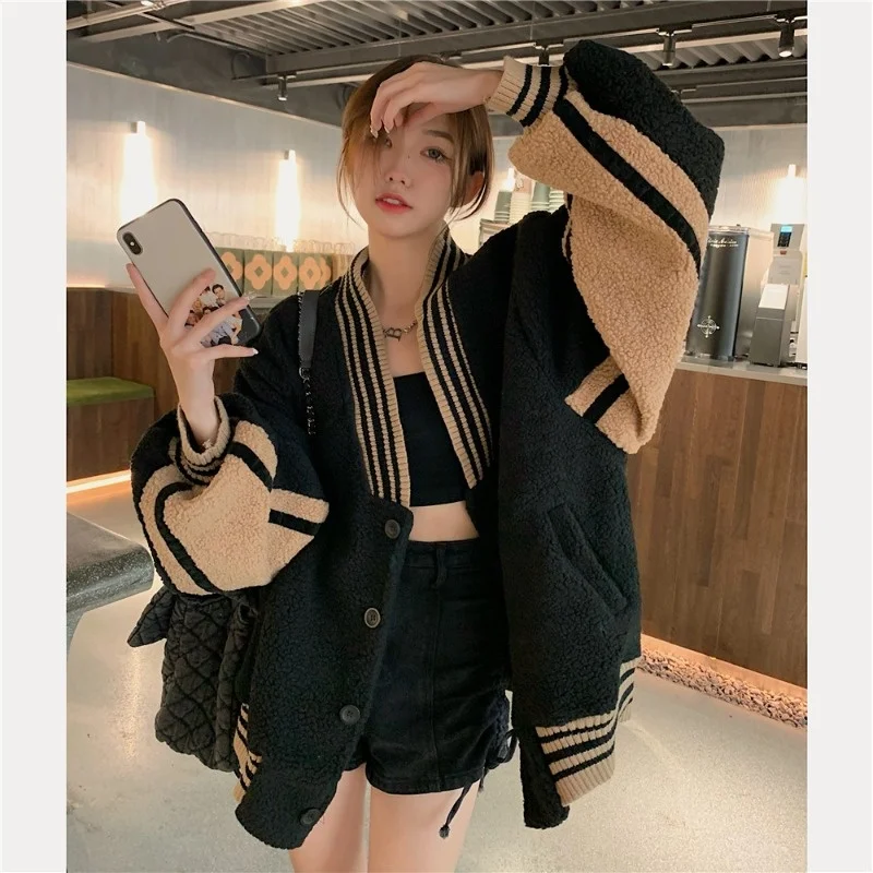 Idle Style V-neck Fashionable Trendy Coat Women's Clothing Autumn Winter Casual Loose Versatile Baseball Uniform Rac
Idle Style V-neck Fashionable Trendy Coat Women's Clothing Autumn Winter Casual Loose Versatile Baseball Uniform Rac