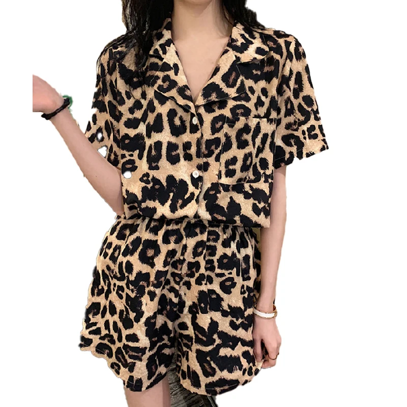 Leopard Nightwear Korean Pajamas Women Summer 2021 Short Sleeve Pyjamas Two Piece Set Pijamas Turn-Down Collar Sleepwear
Leopard Nightwear Korean Pajamas Women Summer 2021 Short Sleeve Pyjamas Two Piece Set Pijamas Turn-Down Collar Sleepwear