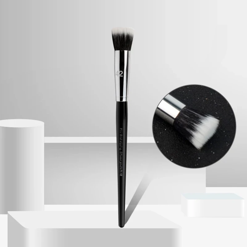 S #42 Pro Small Stippling Makeup brushes Make up brush Blush contour sculpting multiple use cosmetic tools Synthetic hair
S #42 Pro Small Stippling Makeup brushes Make up brush Blush contour sculpting multiple use cosmetic tools Synthetic hair