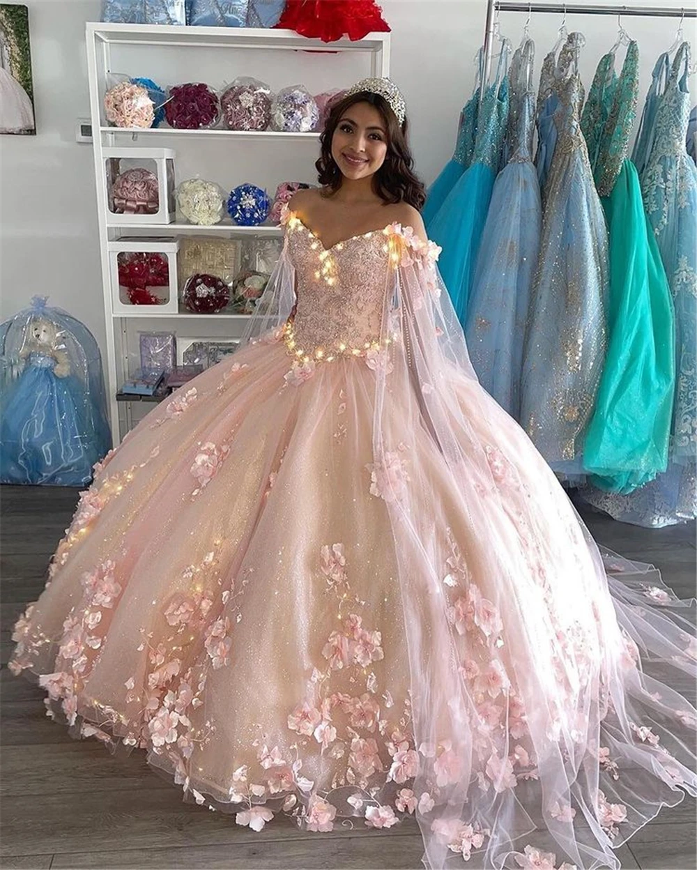 2021 Luxury Sky Blue Ball Gown Quinceanera Dresses With Dechable Sleeves Sweetheart Tulle Lace Applique Sweet 15 16 Dress XV
2021 Luxury Sky Blue Ball Gown Quinceanera Dresses With Dechable Sleeves Sweetheart Tulle Lace Applique Sweet 15 16 Dress XV