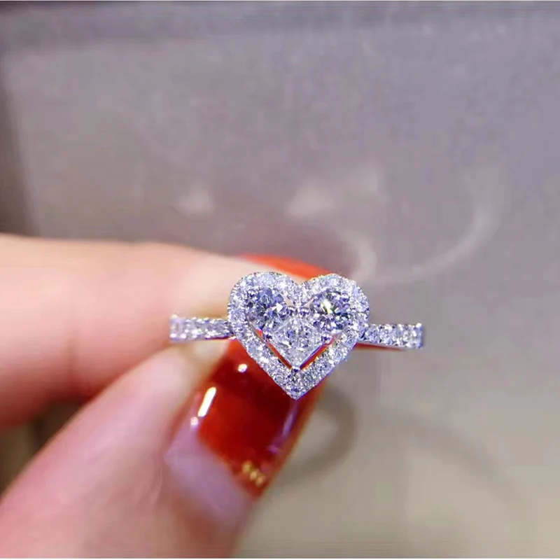 Lady's Classic solid 925 Sterling Silver ring Simulated Diamond Heart Rings Wedding Brand Jewelry for Women size 4,5,6,7,8,9,10
Lady's Classic solid 925 Sterling Silver ring Simulated Diamond Heart Rings Wedding Brand Jewelry for Women size 4,5,6,7,8,9,10
