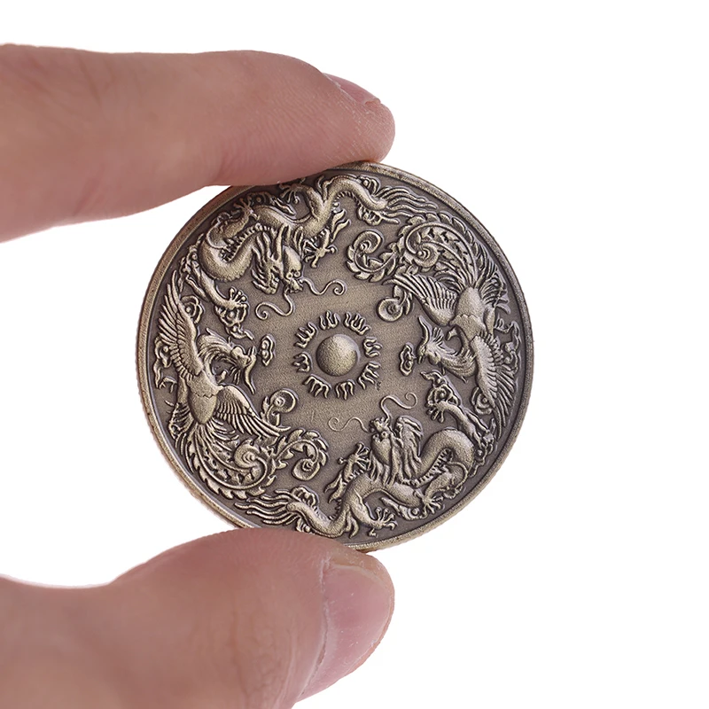 Памятная монета Дракона и Феникса Chengxiang Зодиакальная монета Дракон и Феникс в виде животного металлический значок Подарочная коллекция пр...
Памятная монета Дракона и Феникса Chengxiang Зодиакальная монета Дракон и Феникс в виде животного металлический значок Подарочная коллекция пр...