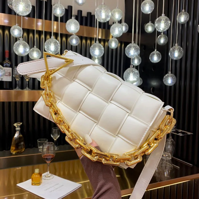 Кожаные дамские сумочки на толстой цепочке, роскошные дизайнерские сумки на плечо для женщин, дамские чемоданчики через плечо с клапаном, с ...
Кожаные дамские сумочки на толстой цепочке, роскошные дизайнерские сумки на плечо для женщин, дамские чемоданчики через плечо с клапаном, с ...