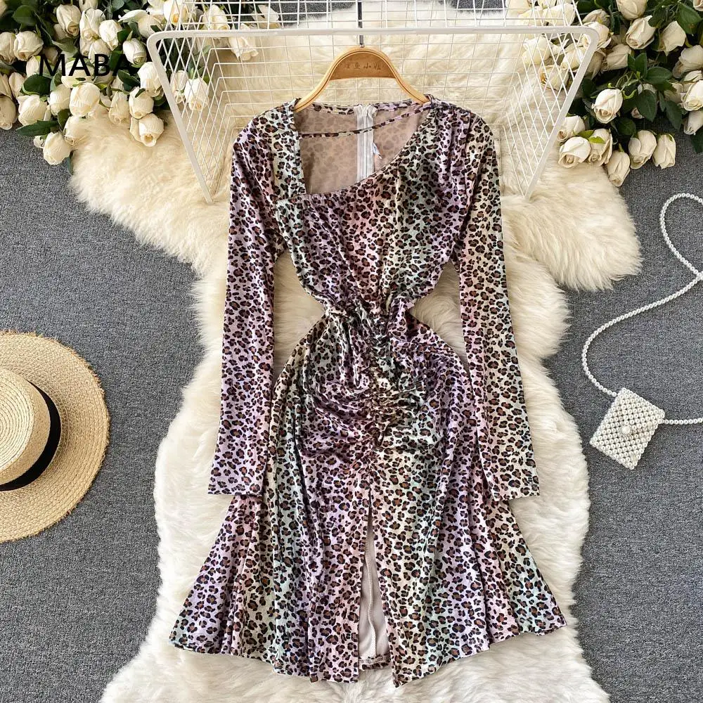 Leopard Velvet Dress Autumn Winter Women Dress Diagonal Collar Long Sleeve Slim Fashion Party Slit Short Dress Vestido Sexy
Leopard Velvet Dress Autumn Winter Women Dress Diagonal Collar Long Sleeve Slim Fashion Party Slit Short Dress Vestido Sexy