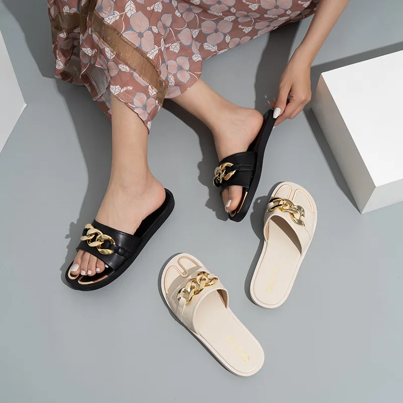 2021 Women Slippers Fashion Platform Outdoor Beach Flats Slides Shoes Female Flip Flops Casual Summer Woman Slippers Shoes 
2021 Women Slippers Fashion Platform Outdoor Beach Flats Slides Shoes Female Flip Flops Casual Summer Woman Slippers Shoes