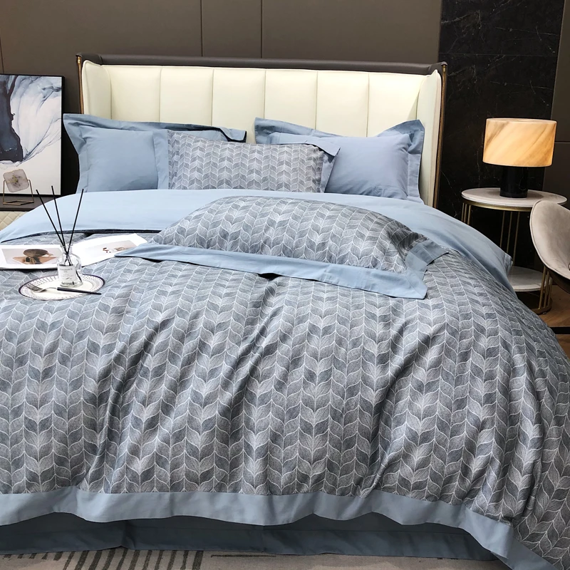 Simple Long Staple Cotton Bedding Set All-season Luxurious Duvet Cover Nordic Brushed Bed Sheet Pillowcase King Queen 4 PCS
Simple Long Staple Cotton Bedding Set All-season Luxurious Duvet Cover Nordic Brushed Bed Sheet Pillowcase King Queen 4 PCS
