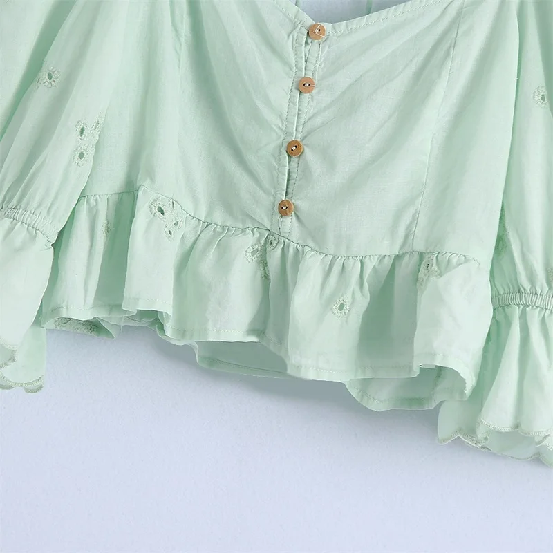 MESTTRAF Women 2021 Fashion Hollow Embroidery Ruffled Cropped Blouses Vintage Puff Sleeve Back Elastic Female Shirts
MESTTRAF Women 2021 Fashion Hollow Embroidery Ruffled Cropped Blouses Vintage Puff Sleeve Back Elastic Female Shirts