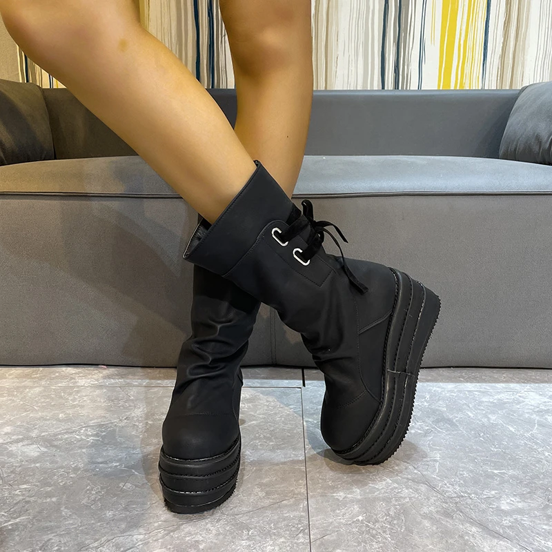 Женские ботильоны на танкетке, черные или белые ботинки на резиновой подошве, со шнуровкой, на каблуке 15 см, осень 2022
Женские ботильоны на танкетке, черные или белые ботинки на резиновой подошве, со шнуровкой, на каблуке 15 см, осень 2022