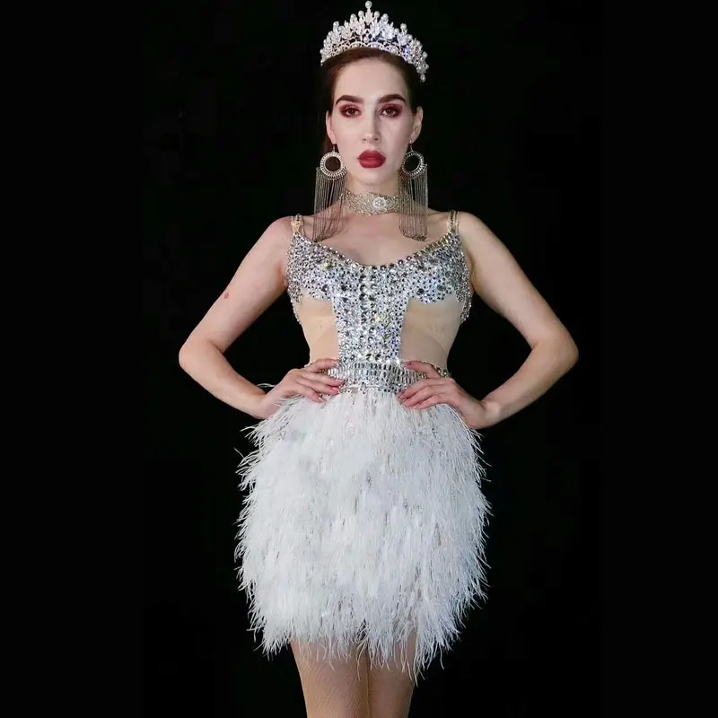 Женское Прозрачное мини-платье, со сверкающими стразы, на день рождения
Женское Прозрачное мини-платье, со сверкающими стразы, на день рождения