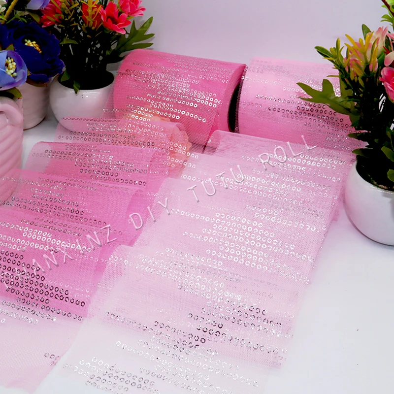 25yards/roll Width 6cm/10cm Glitter Hollow Dot Soft Tulle Fabric DIY Handmade Hair Bow Tutu Wedding Christmas Party Supplies
25yards/roll Width 6cm/10cm Glitter Hollow Dot Soft Tulle Fabric DIY Handmade Hair Bow Tutu Wedding Christmas Party Supplies