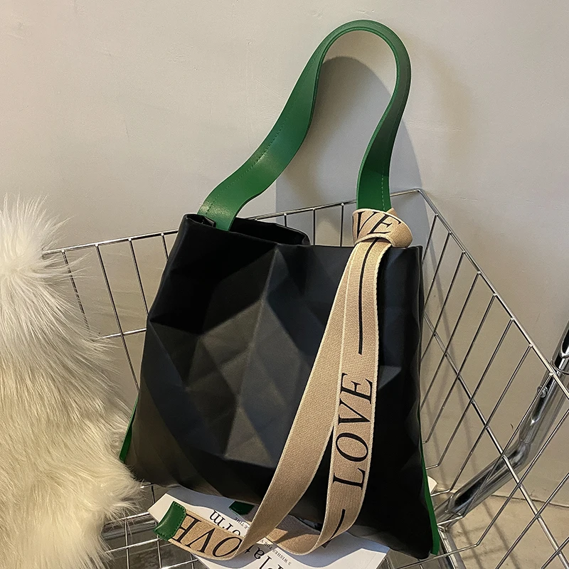 High Capacity Winter Big Tote Handbags Designer Women Shoulder Bags 2021 Hit Winter Luxury Fashion Ladies Brand Hand Bag Purses
High Capacity Winter Big Tote Handbags Designer Women Shoulder Bags 2021 Hit Winter Luxury Fashion Ladies Brand Hand Bag Purses