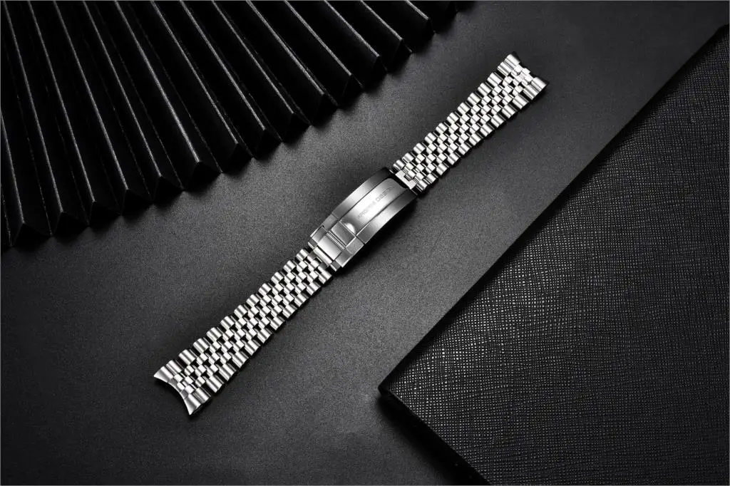 Pagani design- watch straps, length 20mm, width of 220mm, stainless steel, (suitable for model: PD16661, PD1662, PD1651, PD1644)
Pagani design- watch straps, length 20mm, width of 220mm, stainless steel, (suitable for model: PD16661, PD1662, PD1651, PD1644)