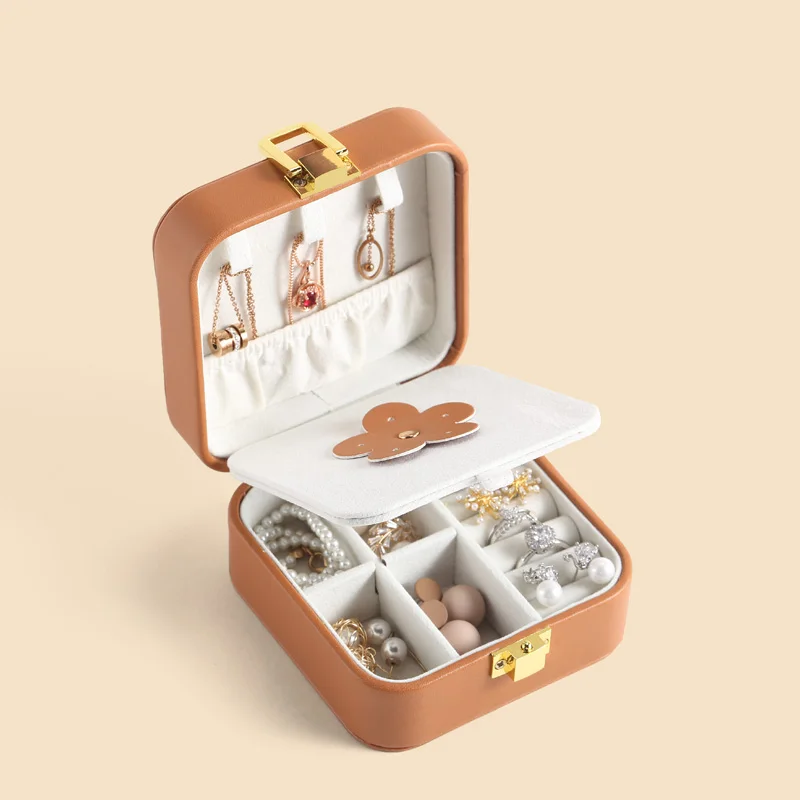 2021 New Leather Jewelry Storage Box For Girlfriends Fresh Portable Necklace and Ring Holder Festival Gift
2021 New Leather Jewelry Storage Box For Girlfriends Fresh Portable Necklace and Ring Holder Festival Gift