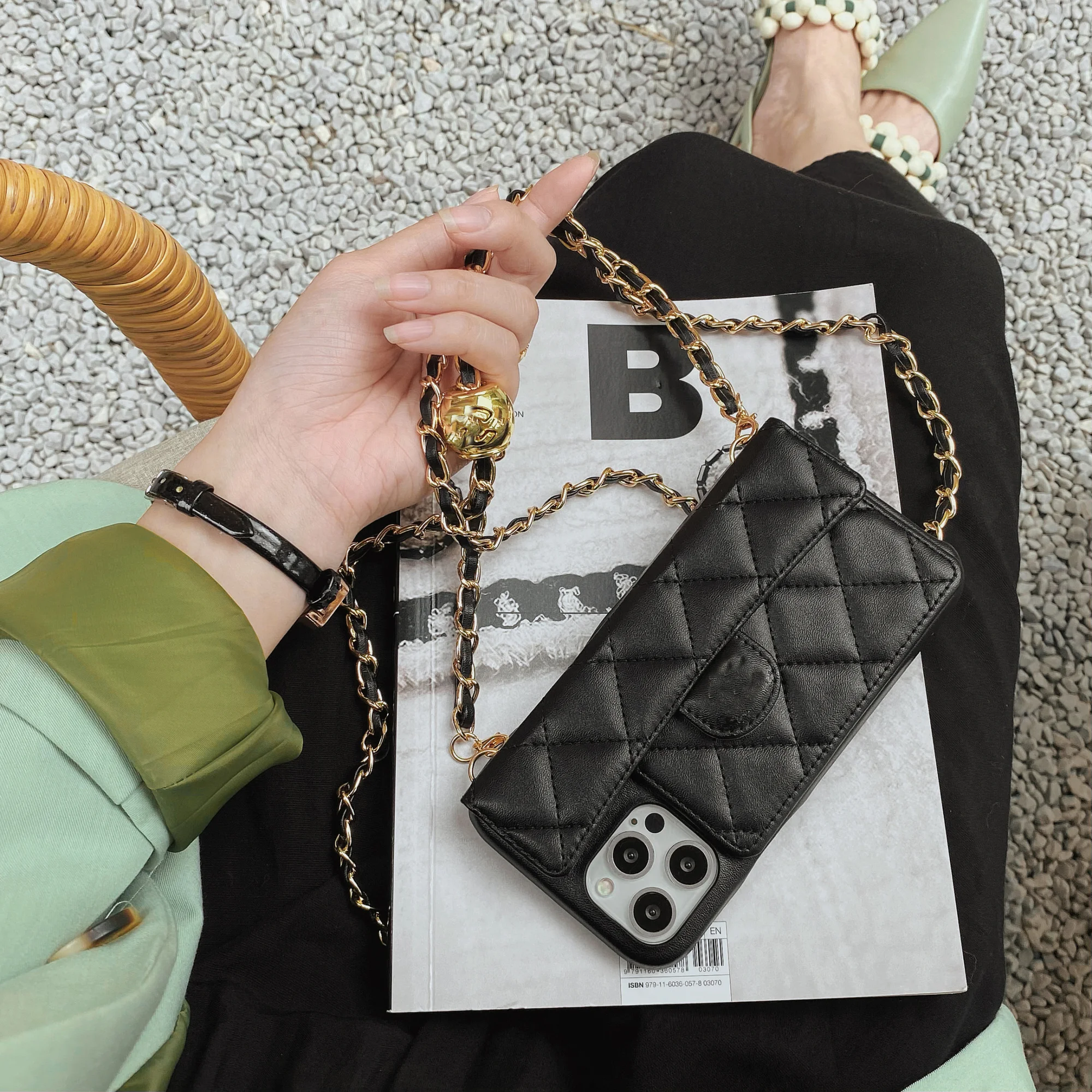 Trendy brand counter oblique hanging card bag mobile phone case, suitable for iphone7 8Plus X Xsmax Xr 11 12promax 12mini
Trendy brand counter oblique hanging card bag mobile phone case, suitable for iphone7 8Plus X Xsmax Xr 11 12promax 12mini