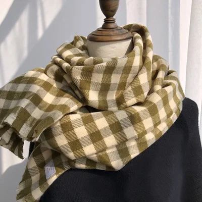 In 2020, the new fashion long scarf women's cashmere retro plaid tassel scarf designer scarf hijab scarf in autumn and winter
In 2020, the new fashion long scarf women's cashmere retro plaid tassel scarf designer scarf hijab scarf in autumn and winter