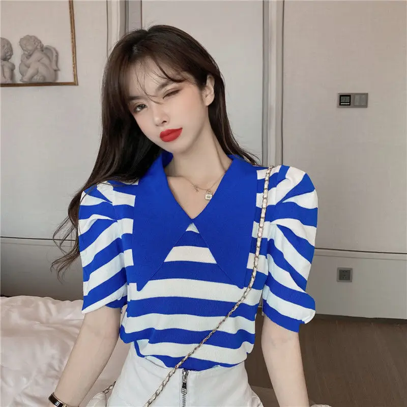 Woman TShirts Women's Knitted Puff Sleeve Short-Sleeved Striped Summer 2021 Super Hot Crop Top Mujer Camisetas
Woman TShirts Women's Knitted Puff Sleeve Short-Sleeved Striped Summer 2021 Super Hot Crop Top Mujer Camisetas