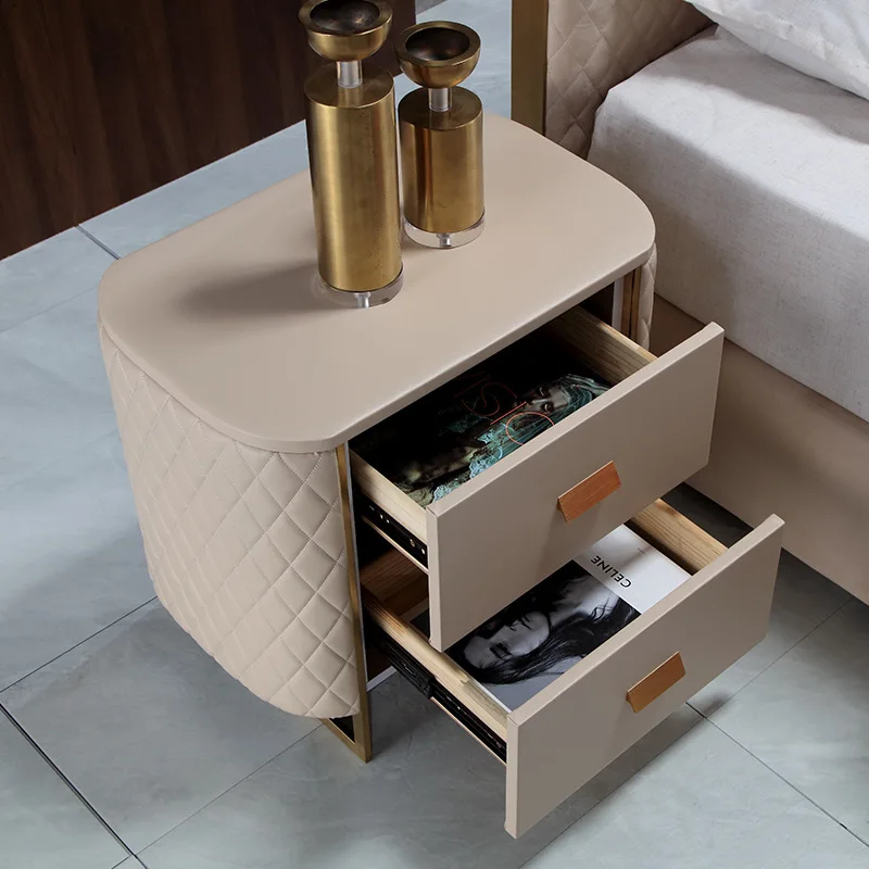 Simple and light luxury leather art bedside table bedside cabinet Nordic style locker storage cabinet bedroom bedside table
Simple and light luxury leather art bedside table bedside cabinet Nordic style locker storage cabinet bedroom bedside table