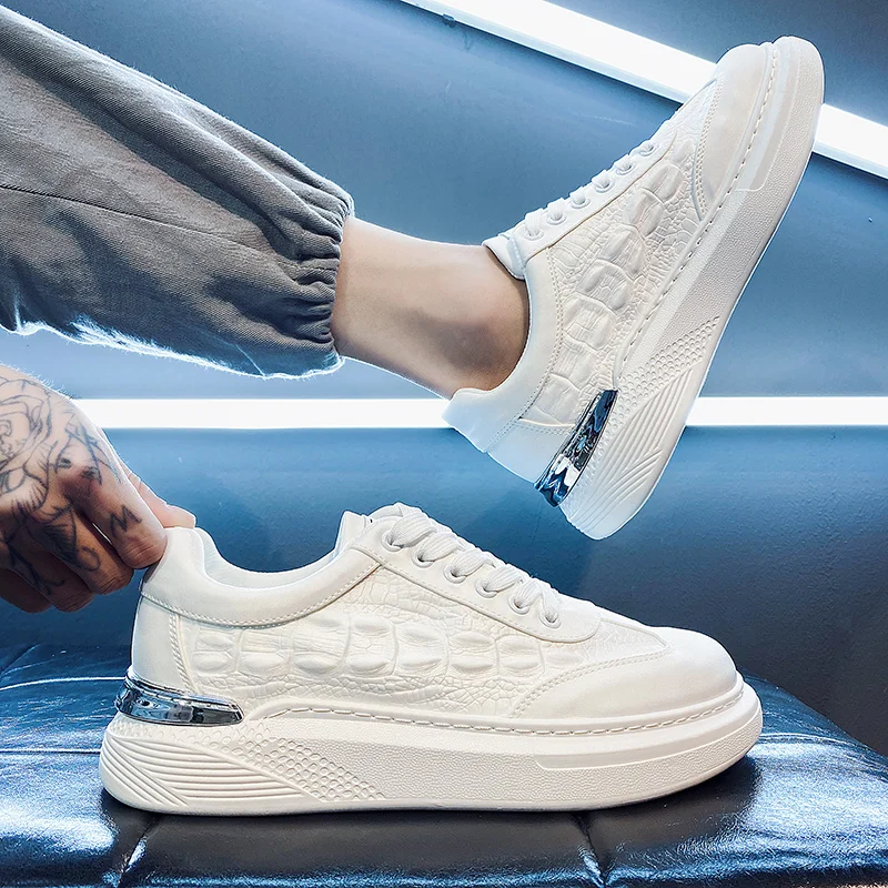 Fashion Crocodile Pattern Mens Brand Designer Casual Sneakers Classic White Board Shoes Men Comfort Platform Cheap Sneakers Men
Fashion Crocodile Pattern Mens Brand Designer Casual Sneakers Classic White Board Shoes Men Comfort Platform Cheap Sneakers Men