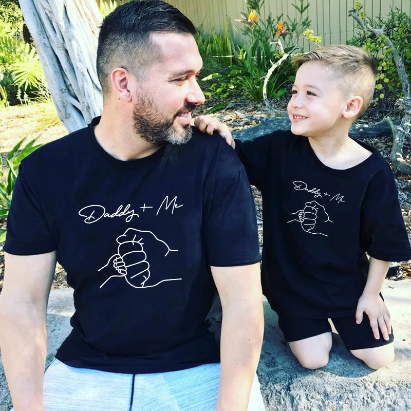 Daddy and Me Family Matching Tshirt Cotton Dad and Daughter Son Family Matching Outfits Summer Family Look Top Father's Day Gift
Daddy and Me Family Matching Tshirt Cotton Dad and Daughter Son Family Matching Outfits Summer Family Look Top Father's Day Gift