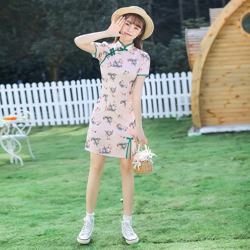 Vintage Chinese Women Short Sleeve Printed Satin Handmade Button Mini Cheongsam Mandarin Collar Qipao Dress
Vintage Chinese Women Short Sleeve Printed Satin Handmade Button Mini Cheongsam Mandarin Collar Qipao Dress
