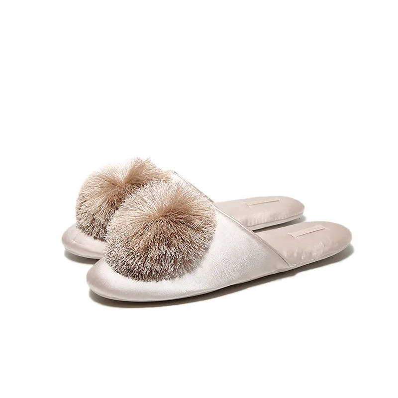 Women Tassel ball Waterproof Comfortable furry Home Slippers Female Rubber Bottom Slippers Lady House Slippers Grace Shoes 
Women Tassel ball Waterproof Comfortable furry Home Slippers Female Rubber Bottom Slippers Lady House Slippers Grace Shoes