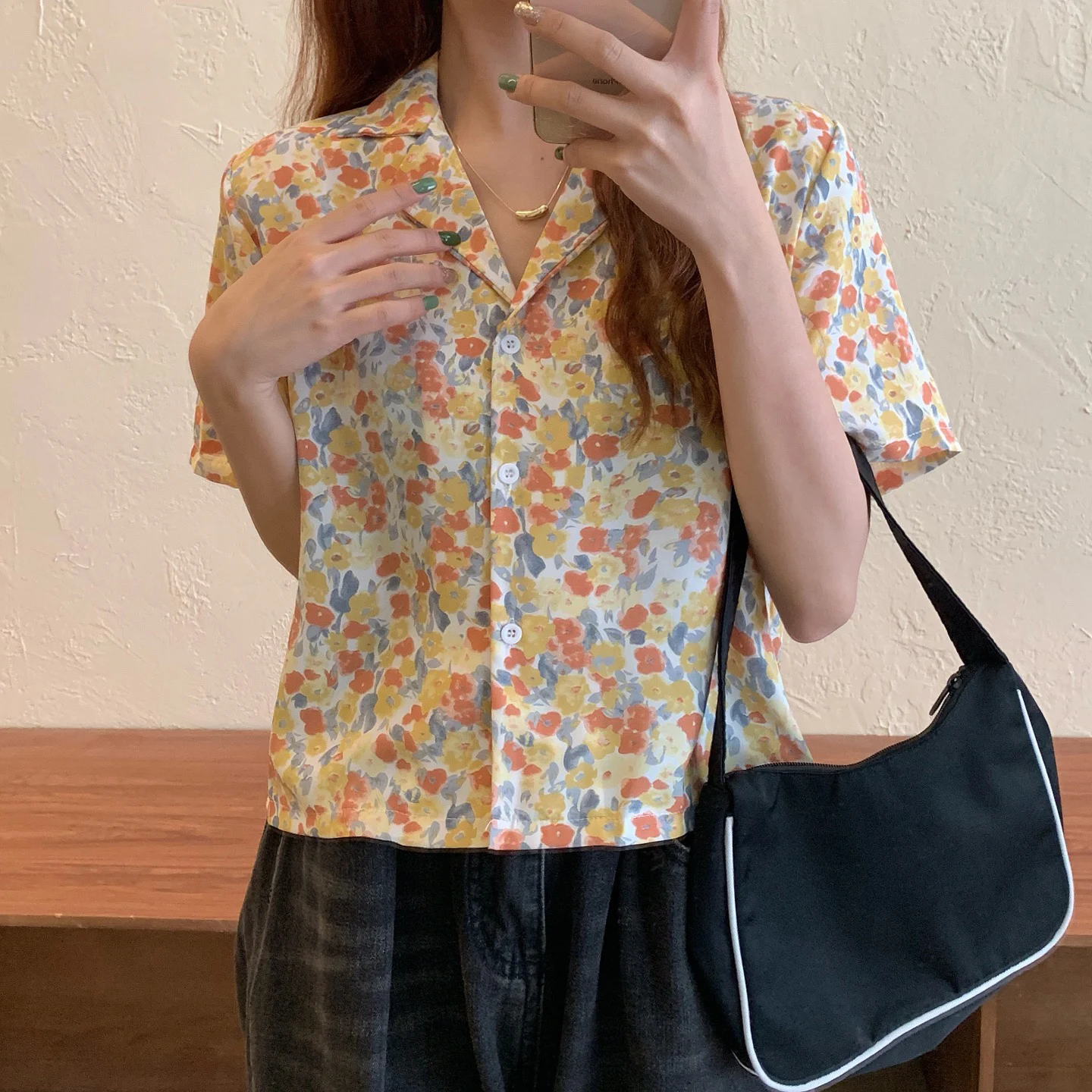 Houthion Chiffon Slim Women's Blouses Fashion Short Sleeve Top Floral Buttons Polo Shirt Summer New Casual Blouse
Houthion Chiffon Slim Women's Blouses Fashion Short Sleeve Top Floral Buttons Polo Shirt Summer New Casual Blouse
