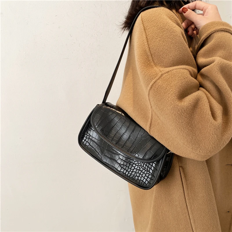 Simple Fashion Women Wide Strap Shoulder Bag Retro Female Small Purse Handbags Crocodile Pattern PU Leather Ladies Underarm Bags
Simple Fashion Women Wide Strap Shoulder Bag Retro Female Small Purse Handbags Crocodile Pattern PU Leather Ladies Underarm Bags